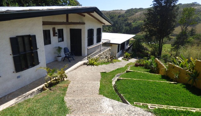 Comfortable and Peaceful stay in Monteverde