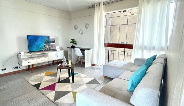 Comfortable and warm apartment near La Rambla de San Borja.
