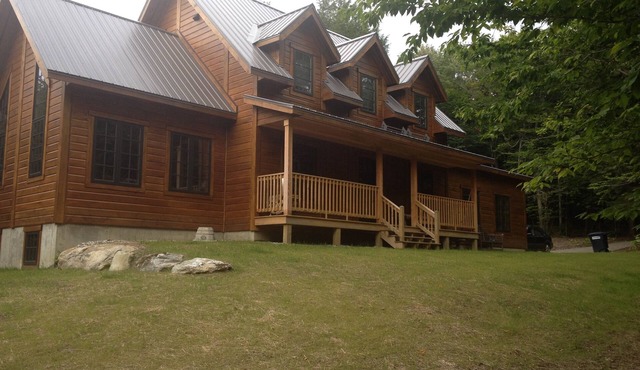 Comfortable and Well-Appointed home in Excellent Location