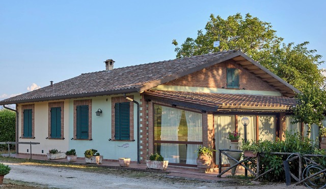 Comfortable annex for 4 people with two double bedrooms, kitchen and living room