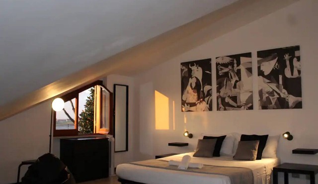Comfortable apartment in nature (FREE PARKING)-just a stone's throw from the park