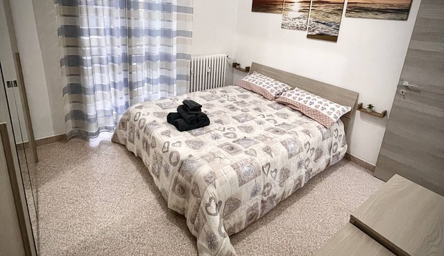Comfortable Apartment with Parking. Close to all services