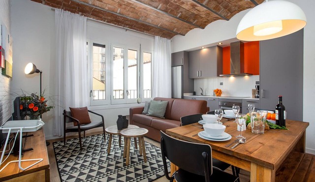 Comfortable apartment recently renovated and in the heart of the city