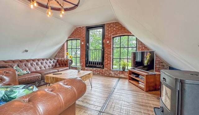 Comfortable apartment with a great roof terrace