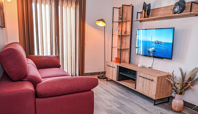 Comfortable Apartment at Lvl 1 overlooking Kalkara Creek