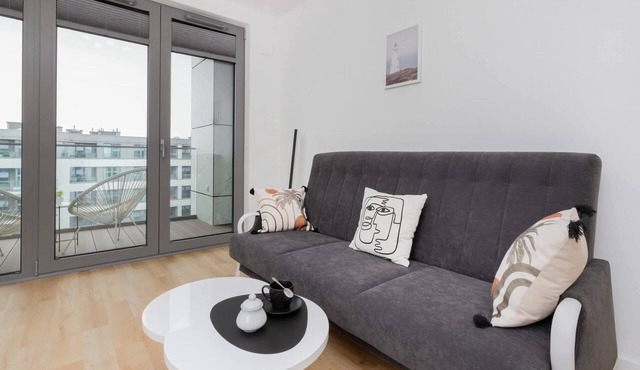 Comfortable Apartment in Downtown Gdynia | Near the Beach | Parking