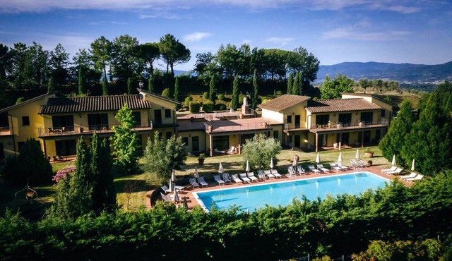 Comfortable apartment in a beautiful resort