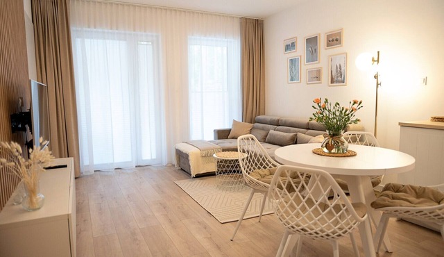 Comfortable apartment, year-round pool