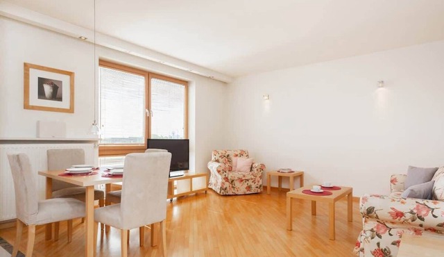 Comfortable Apartment with Parking | Practical Interior | Bathroom with a Bath