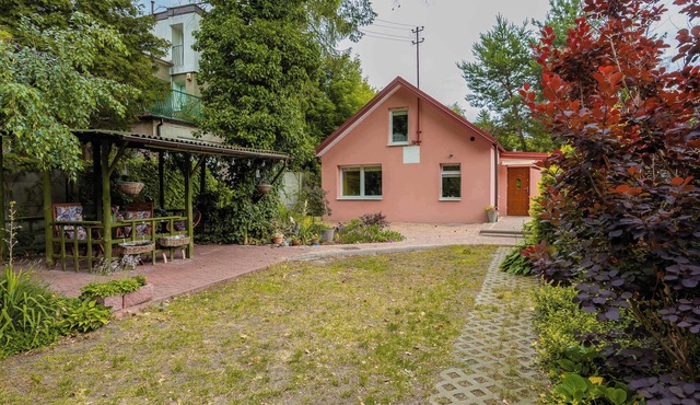 Comfortable Apartment with Garden | Two Parking Spaces