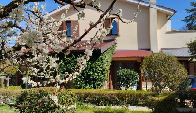 Comfortable B&B Angolo Verde in Terni with terrace