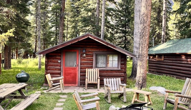 Comfortable Cabin next to Yellowstone National Park