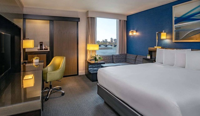 Comfortable Cambridge Stay w/Spectacular Charles River Views