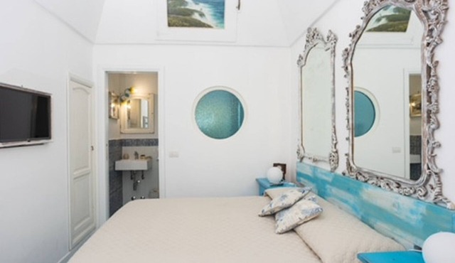 Comfortable Camera Sirena for up to 2 guests