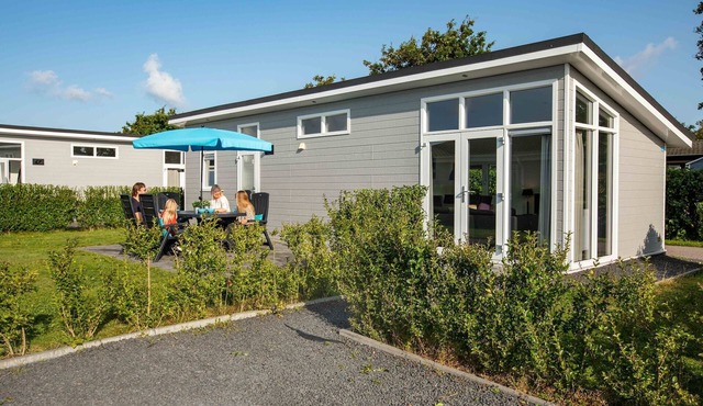 Comfortable chalet sea at 3.5 km, in Egmond