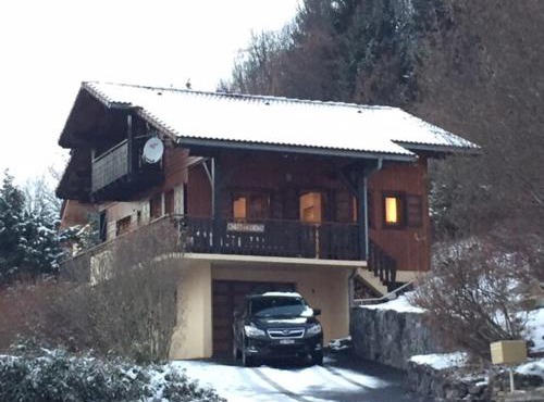 Comfortable Chalet with spectacular mountain views