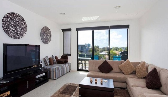 Comfortable, clean and modern in an ideal quiet location