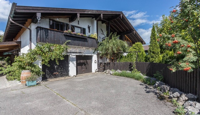 Comfortable and lovely one-room apartment with balcony, mountain view and Wi-Fi