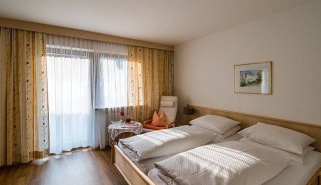 Comfortable double room with shower, WC and balcony - Weinschreiber, Apart &