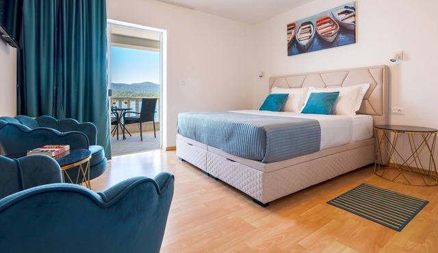 Comfortable Four-Bedroom Apartment