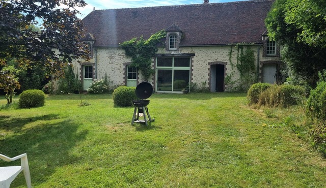 Comfortable country house with large garden