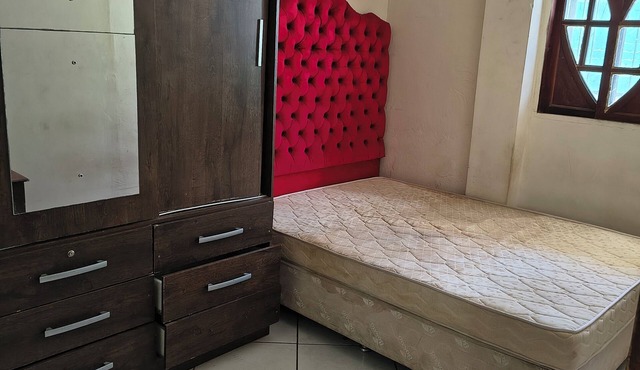Comfortable ground-floor apartment facing the street, 10 minutes from the beautiful Itaparica beach.