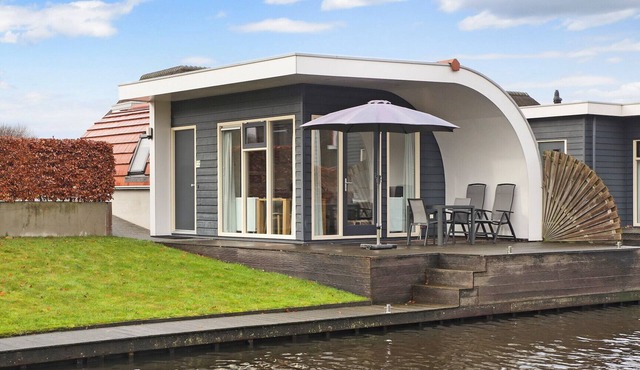 Comfortable ground-floor 2-person bungalow