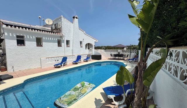 Comfortable holiday villa with private pool