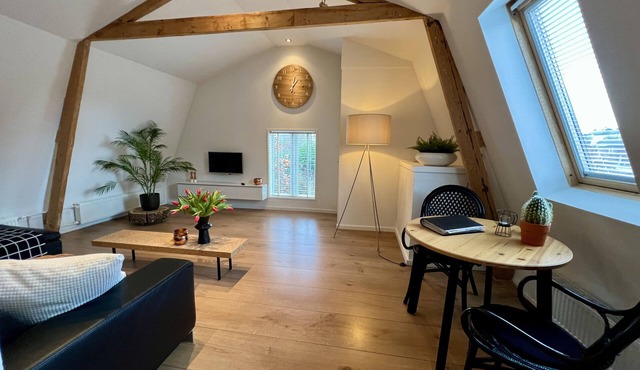 Comfortable holiday home just 300m from the center. Close to the beach
