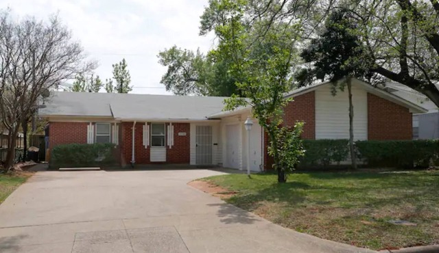 Comfortable Home Next to Stadium