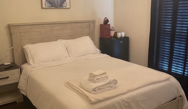 Comfortable Homestay Near Will Rogers Airport