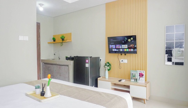 Comfortable Living Studio At Apartment Lrt City Sentul - Royal Sentul Park