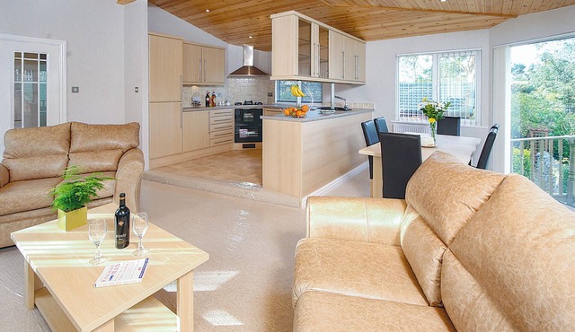 Comfortable lodge with one double with en suite shower and one twin.