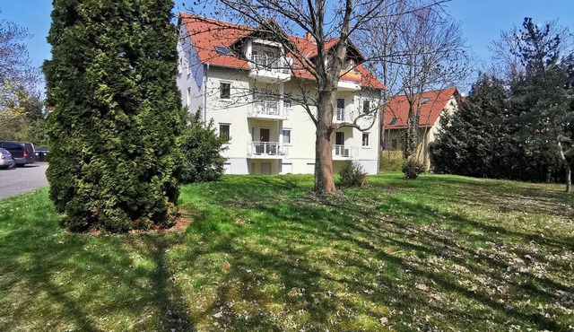 Comfortable, modern accommodation with excellent connections to Leipzig.