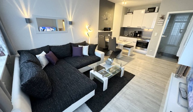 Comfortable, modern, completely renovated vacation apartment with balcony, WLAN available