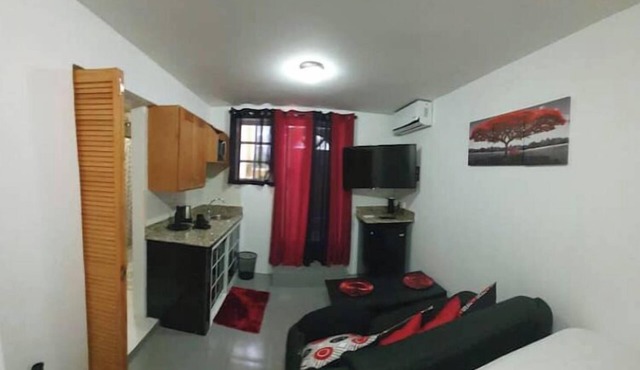Comfortable, modern studio with access to pool