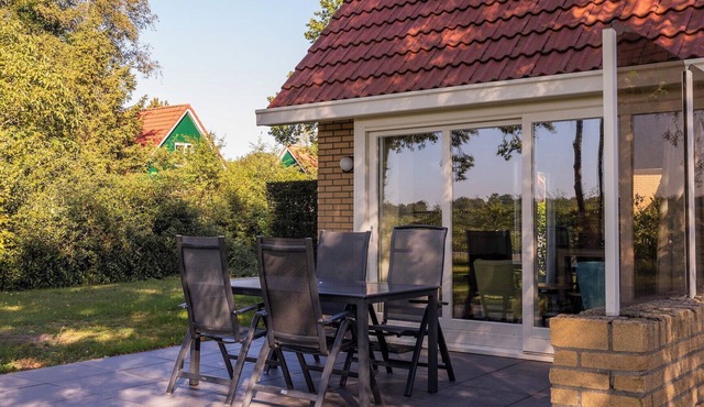 Comfortable bungalow for 4 persons