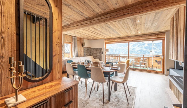 Comfortable, quiet chalet - 20 minutes from Courchevel