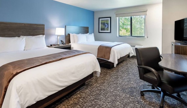 Comfortable Retreat w/Room Essentials + Full Kitchen for Easy Travel!