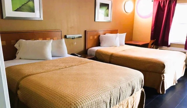 Comfortable Room near Mission San Luis | Pet-Friendly & Free Parking!