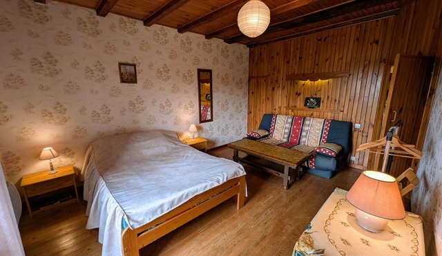 Comfortable Rooms with Breakfast Included and Garden