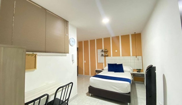 Comfortable studio apartment ideal for one or two people. Room. Bathroom and kitchen