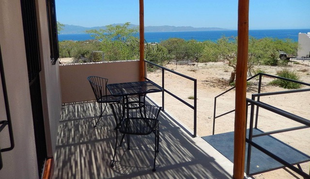 Comfortable Studio Casita Fully Equiped with Deck and Seaview