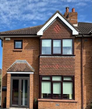 Comfortable Suburb Home, Parking & Tram to City