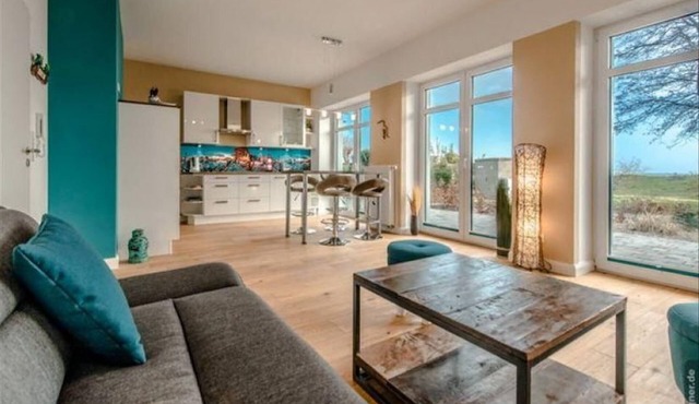 Comfortable Surf and Chill apartment with terrace and sea view