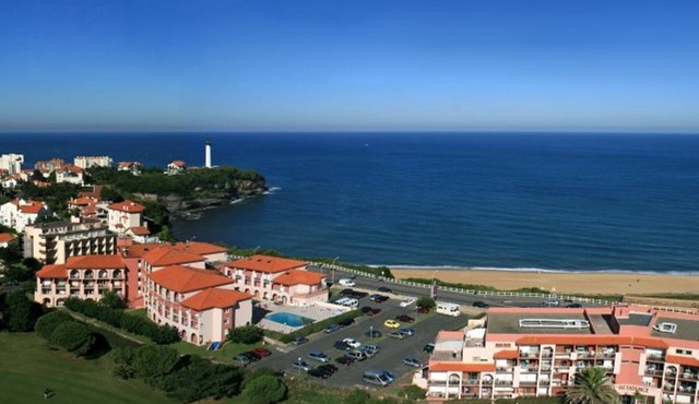 Comfortable T2 Beach/Pool/Golf/Thalasso