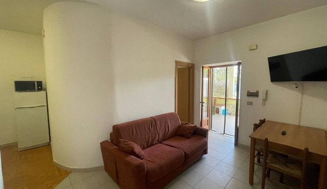 Comfortable three-room apartment with two bathrooms and ground floor - Porticello
