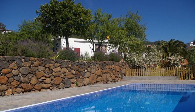 Comfortable traditional Canary house with sea views and private Swimming Pool