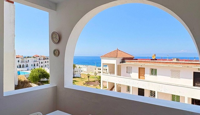 Comfortable two-bedroom with direct access to Oued Aliane Beach