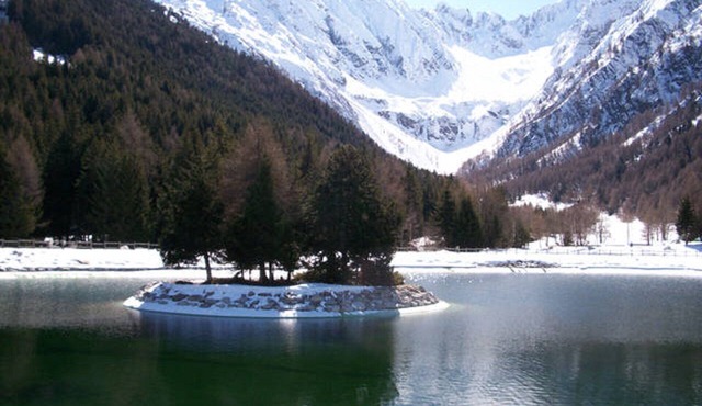 Comfortable two-room apartment. Temu Center; (Ponte di Legno) slopes at 200m